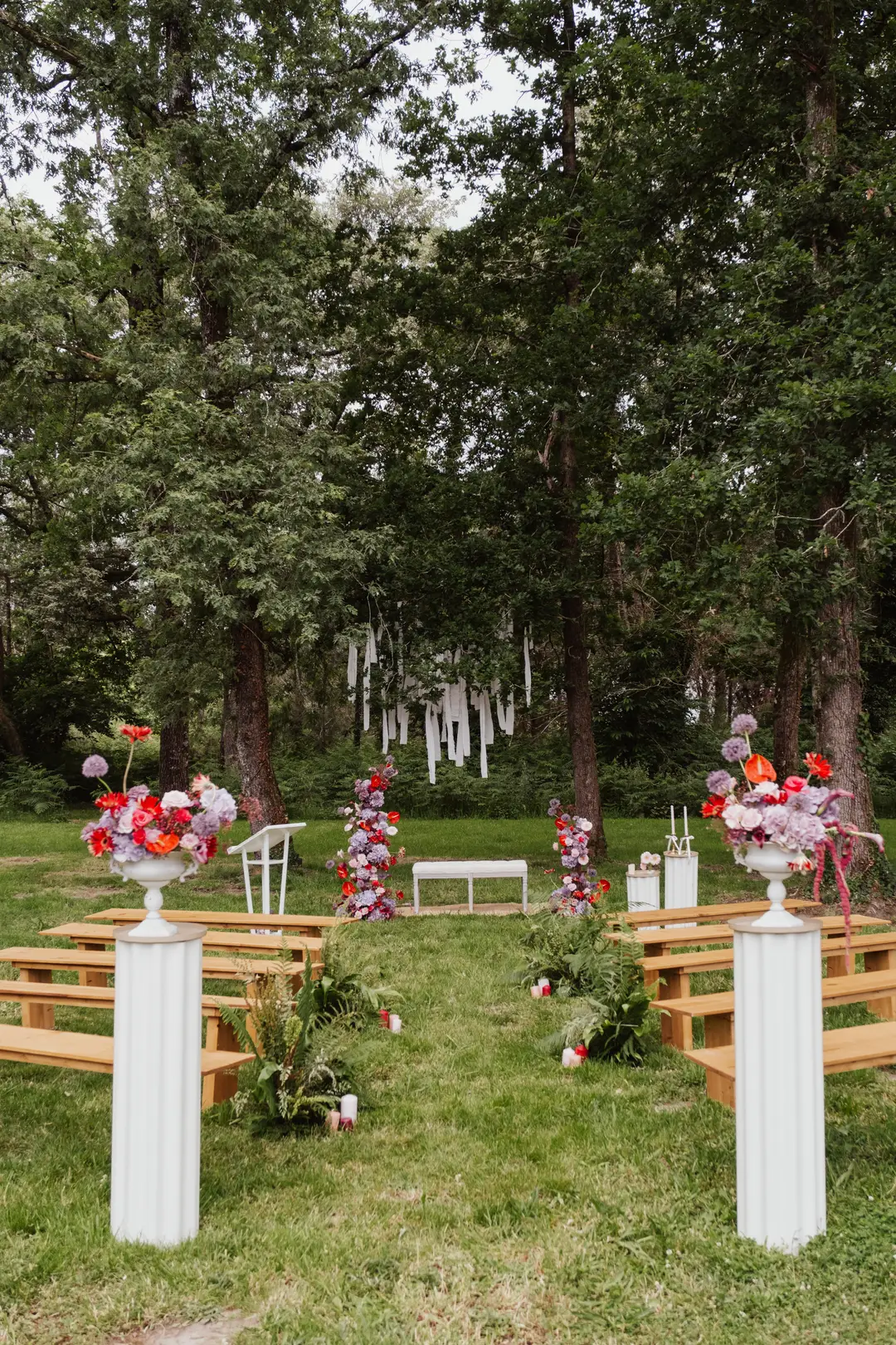 Allée de cérémonie fleurie – Shooting d'inspiration, Airial de Lachayre