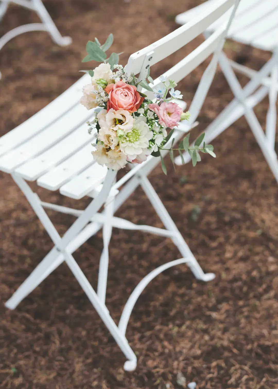 Bouquet d'allée – mariage Casey & Kyle, Château de Siradan