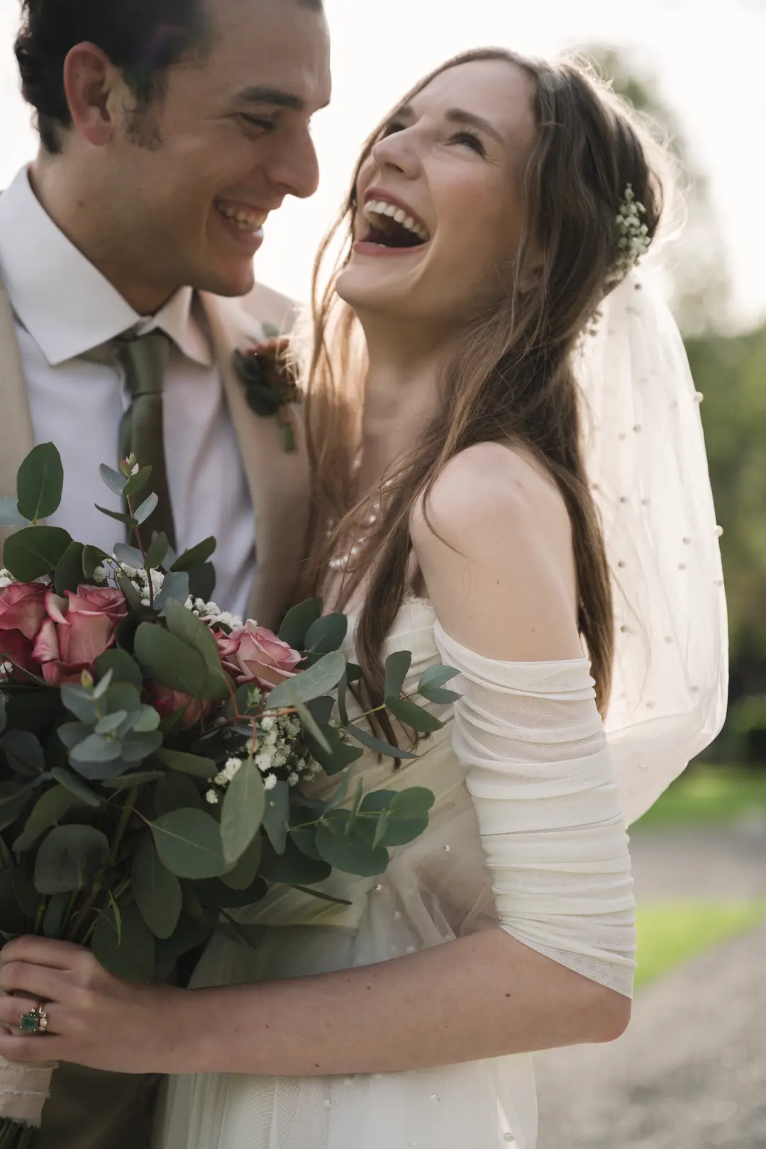 Bouquet de mariée – mariage Annabelle & Liam, Château de Siradan