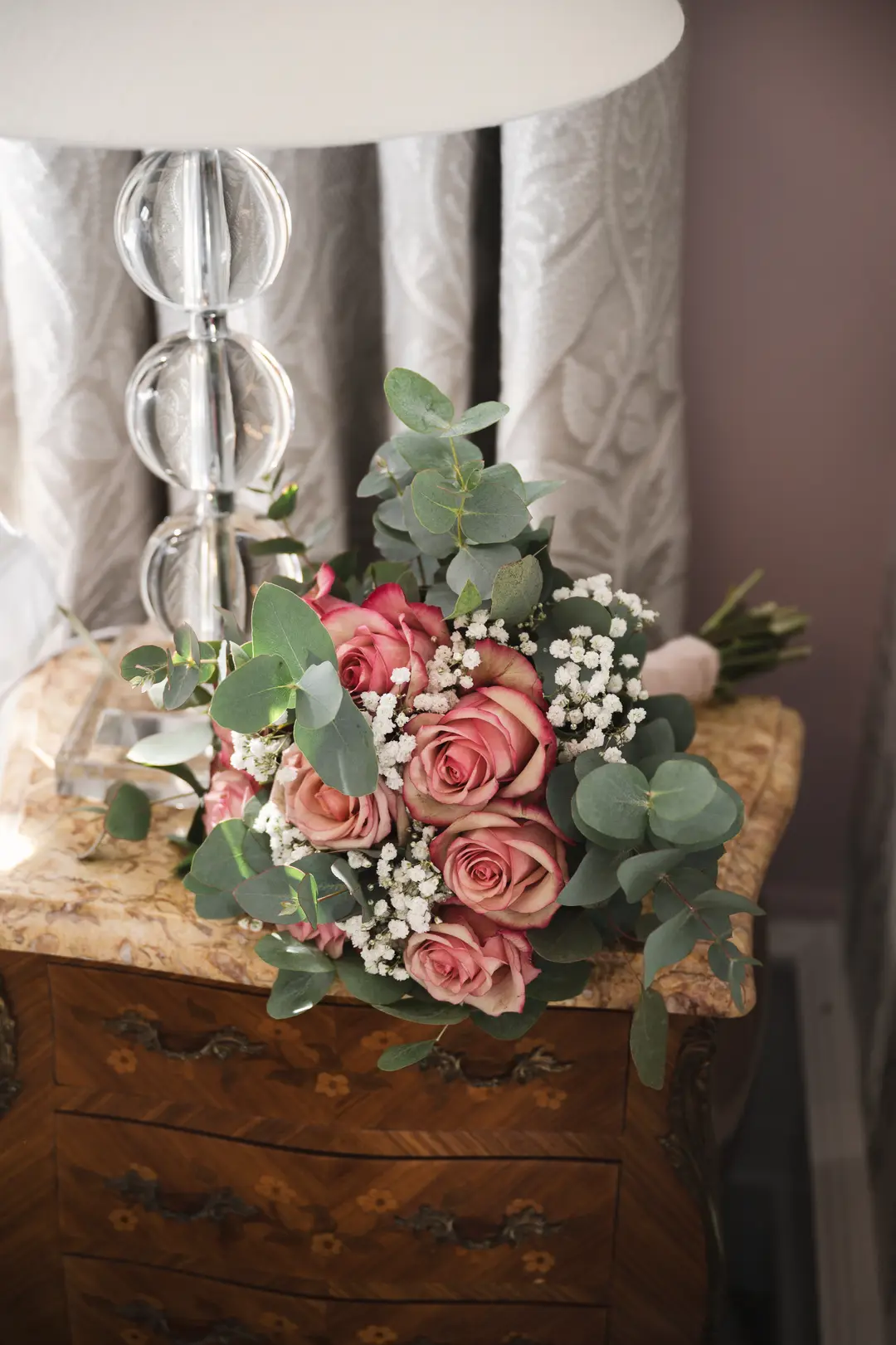 Bouquet de mariée – mariage Annabelle & Liam, Château de Siradan