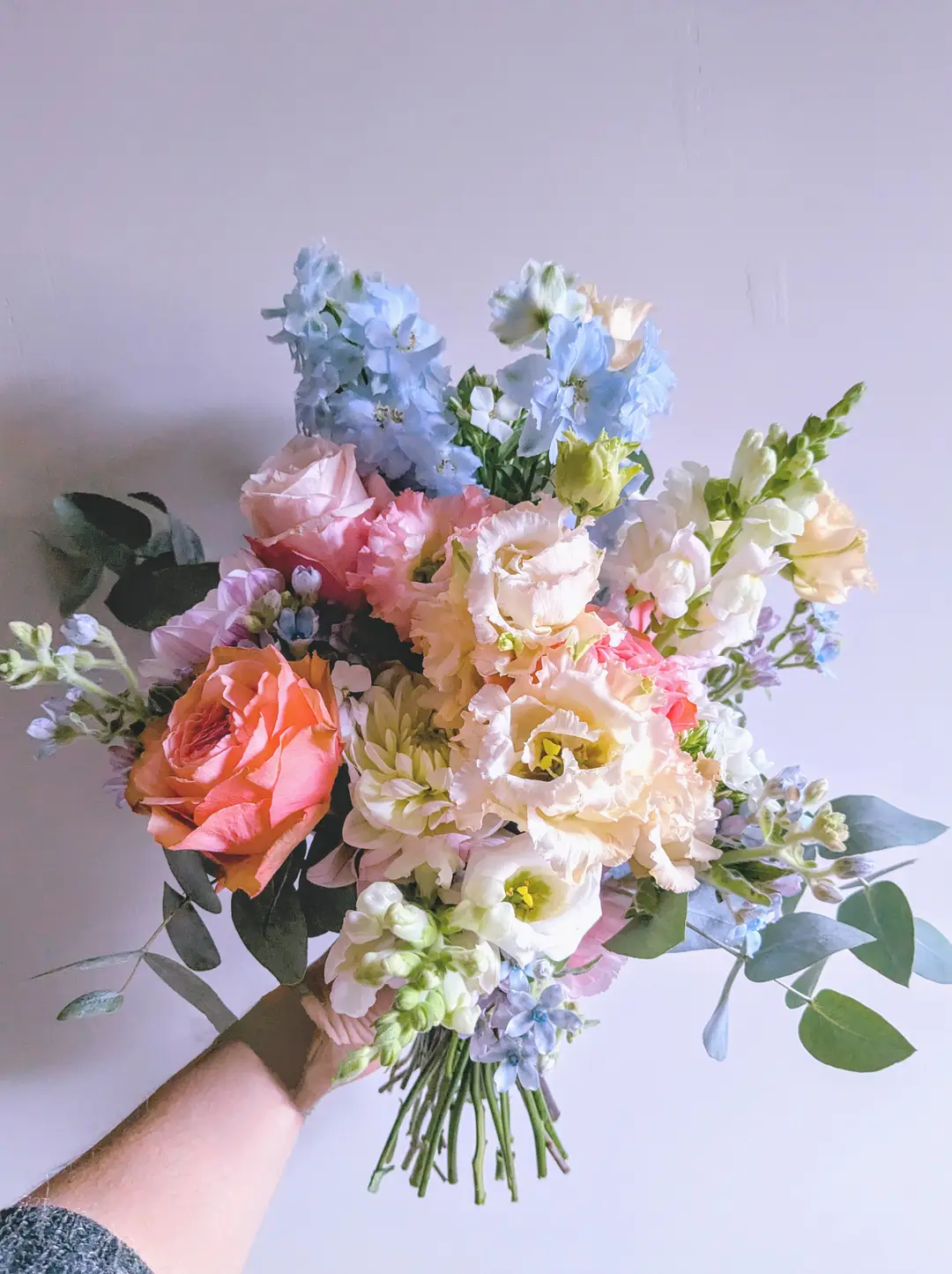 Bouquet de mariée – mariage Casey & Kyle, Château de Siradan