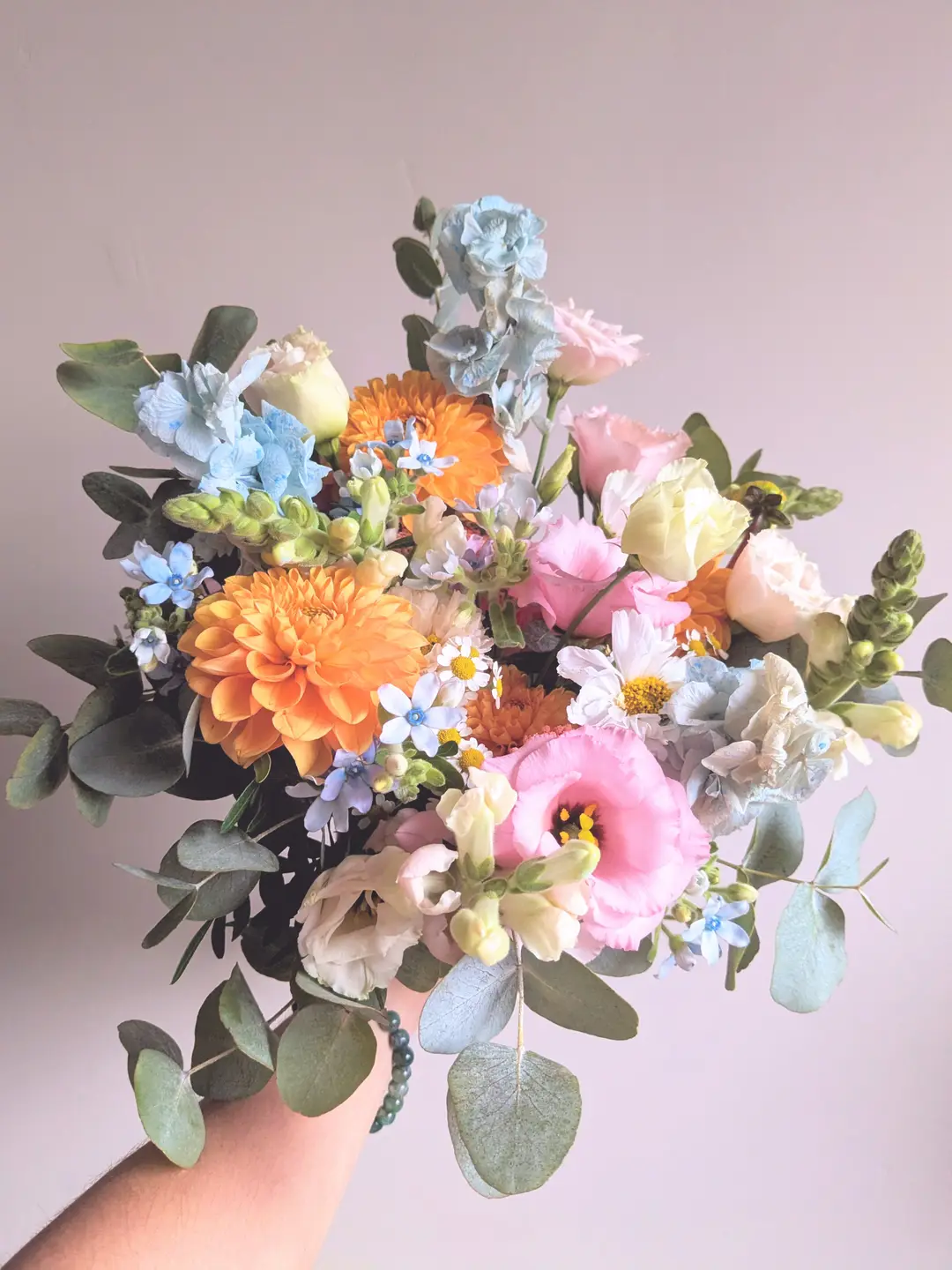 Bouquet de mariée coloré – mariage Léa & Pierre