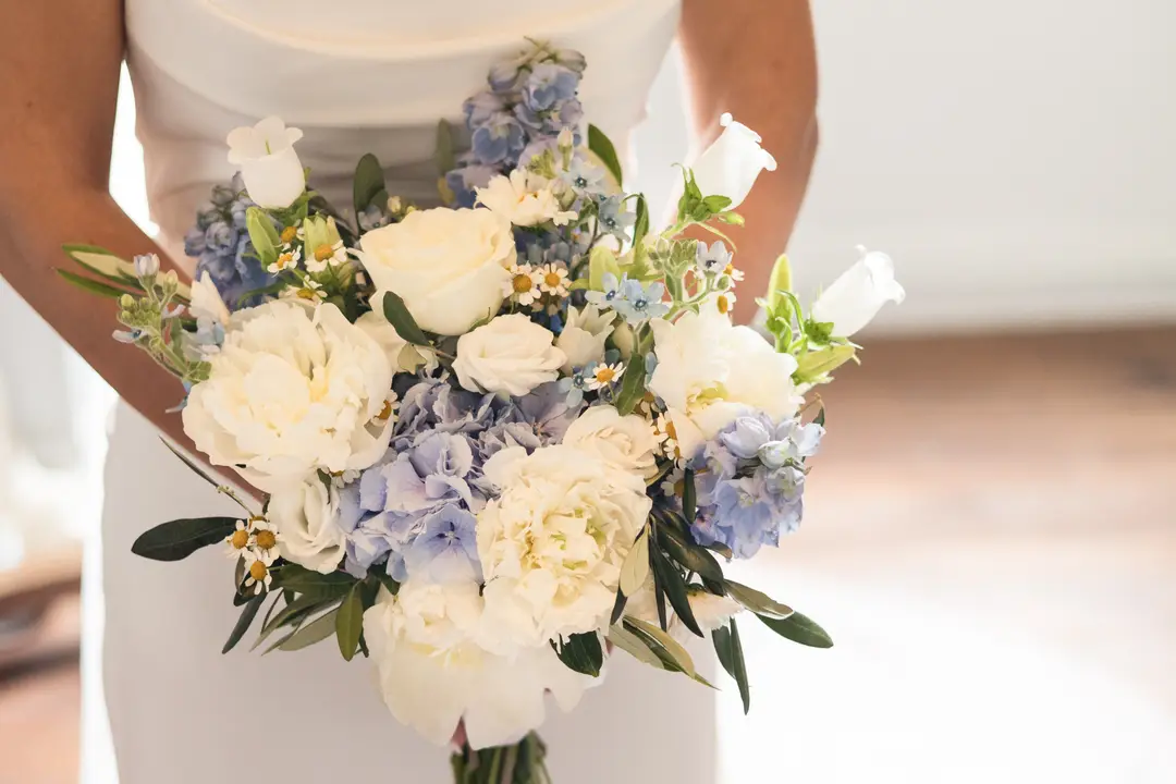 Bouquet de mariée – mariage Emma & Patrick, Château de Caumont