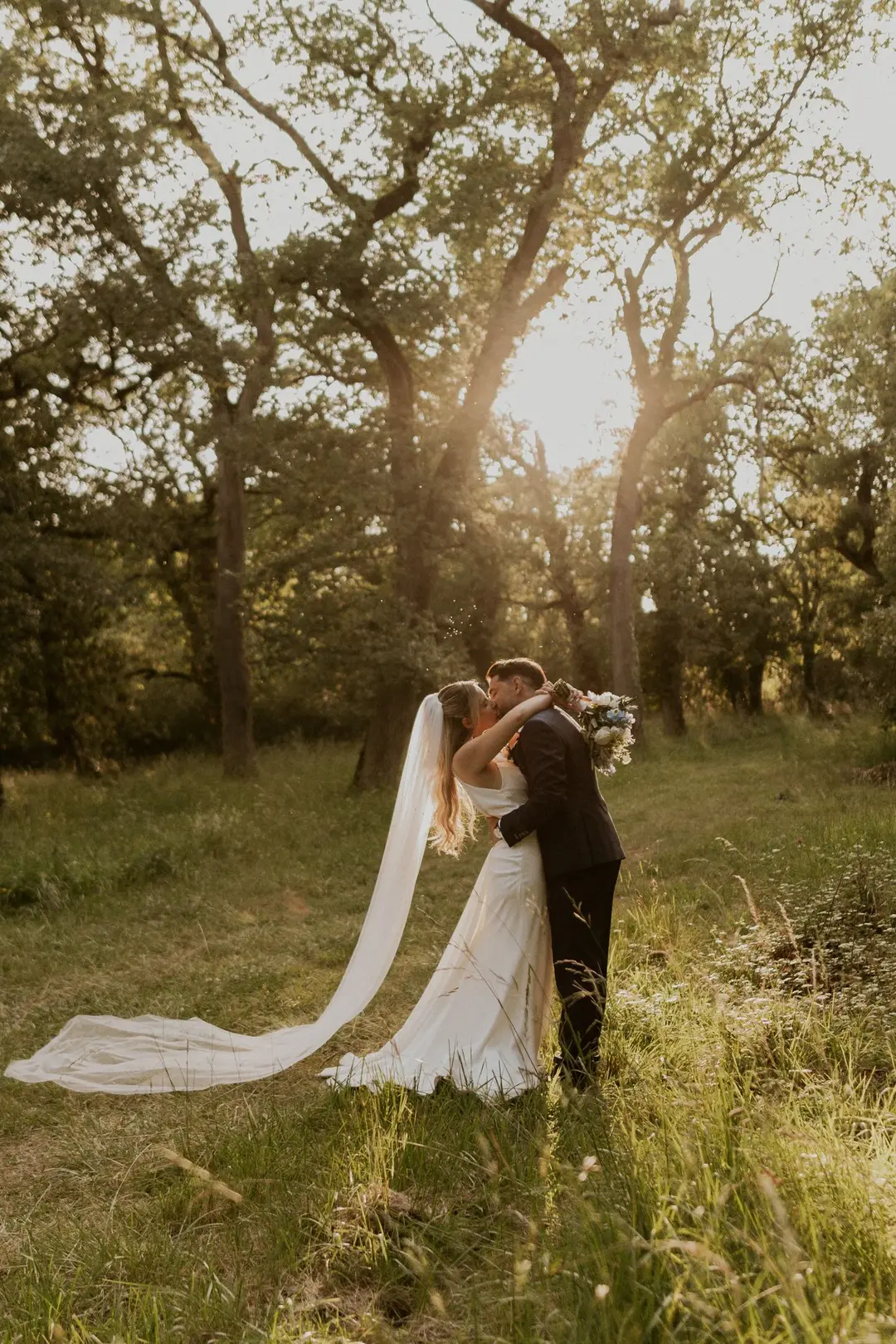 Bouquet de mariée – mariage Emma & Patrick, Château de Caumont