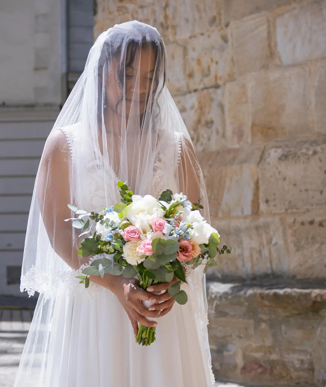 Bouquet de mariée – mariage Louise & Thomas, Château de la Hille