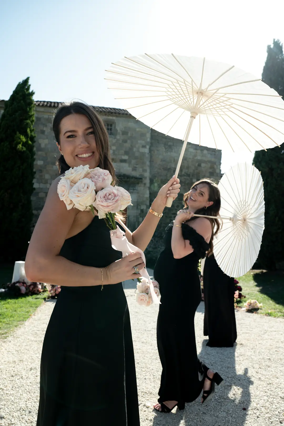 Bouquet demoiselle d'honneur – mariage Harriett & Oliver, Château de Poudenas