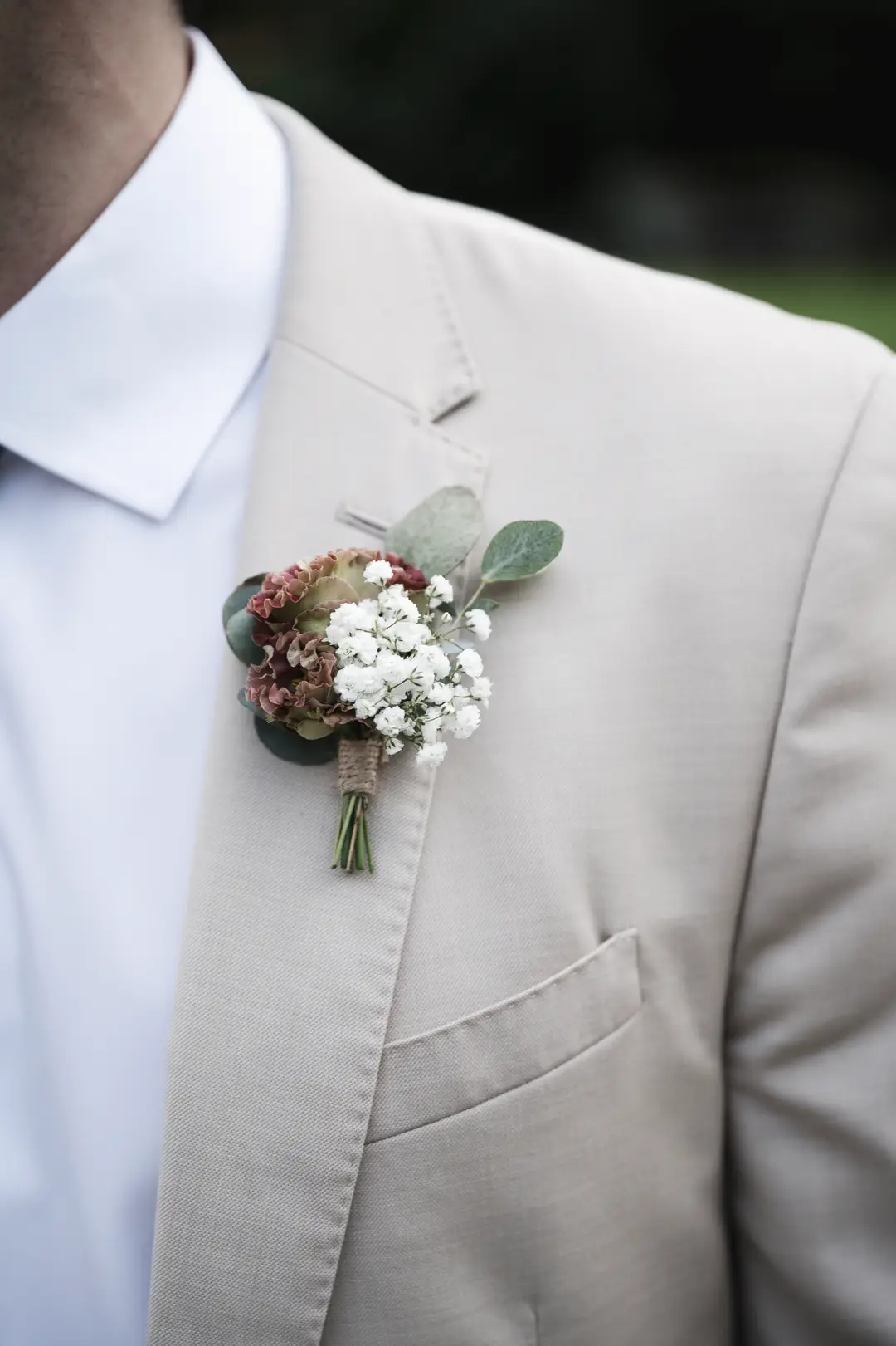 Boutonnière – mariage Annabelle & Liam, Château de Siradan