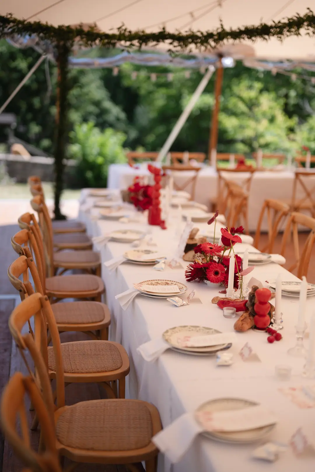 Centre de table fleurs et légumes – mariage Amy & Christian