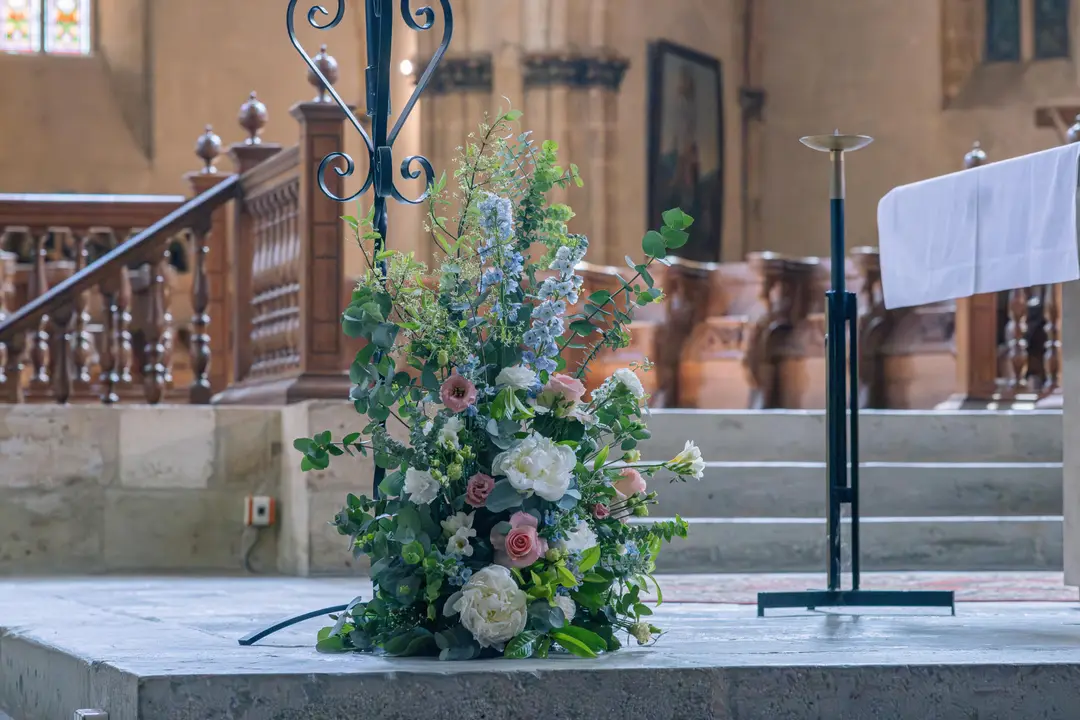 Composition de l'Autel – mariage Louise & Thomas, Château de la Hille
