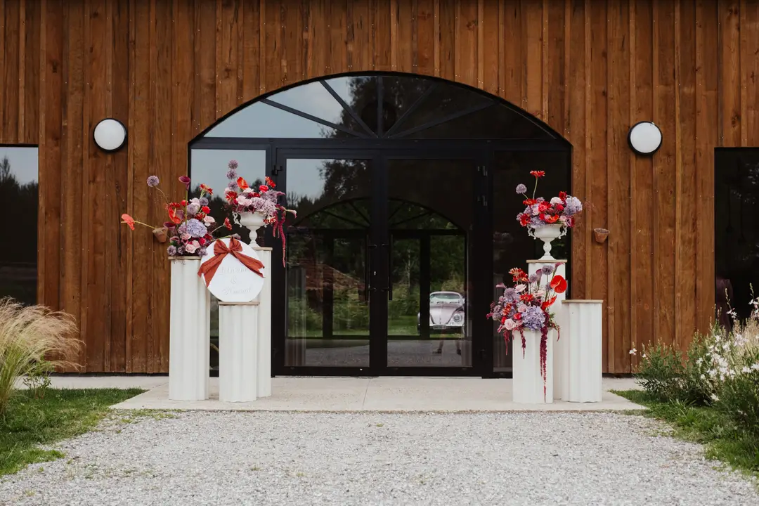 Fleurs sur piliers – Shooting d'inspiration, Airial de Lachayre