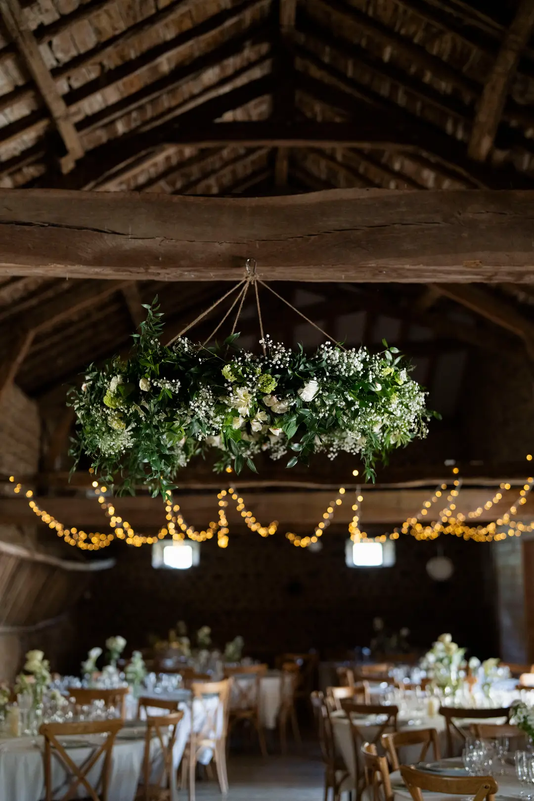 Suspension florale – mariage Sylvie & François, Belvédère du Domaine